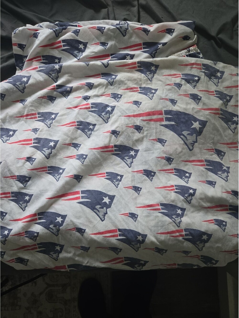 New England Patriots NFL Bedding Set - Flat Sheet and Fitted Mattress Cover